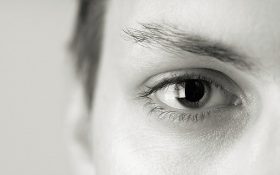 راه های درمان سندرم خشکی چشم