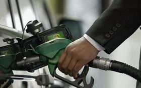 قاچاق روزانه ۱۰ میلیون لیتر بنزین در کشور