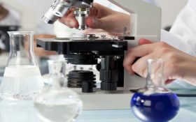 کمبود کیت‌های آزمایشگاهی در کشور/بدهی یک ساله سازمان‌های بیمه‌گر به بیمه‌ها