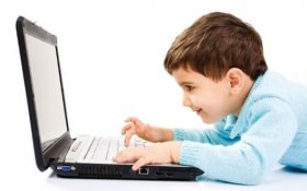 بررسی آسیب های اعتیاد به فضای مجازی/‏ سن بازی بچه ها مهم است