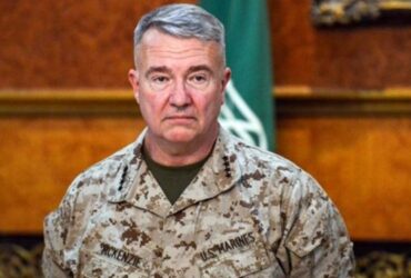 فرمانده تروریست‌های سنتکام: ایران می‌خواهد ما را از عراق بیرون کند