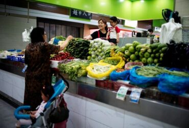 درخواست چین از مردم برای ذخیره مواد غذایی/ احتمال بازگشت محدودیت‌های کرونایی