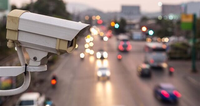 دوربین‌های جدید ثبت تخلفات رانندگی در جاده‌ها نصب می‌شود/رفع خطر ۴۲۴ نقطه خطرناک در جاده‌ها