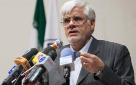 هیچ فروشنده ای حق ندارد مبنا را قیمت ارز امروز بگذارد