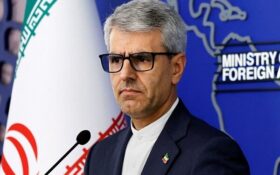 بقائی: مذاکره و تهدید را هم‌زمان نپذیرفتیم