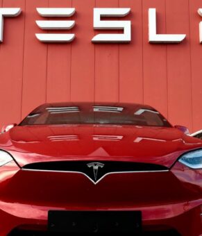 چالش بزرگ تسلا در انگلیس: افت فروش دورقمی زیر سایه رقابت چینی‌ها
