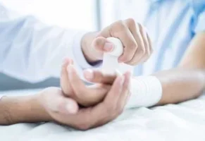 پانسمان طبافلکس: نوآوری دانش‌بنیان ایرانی برای درمان زخم‌های مزمن