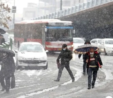 برف و باران تا ساعتی دیگر میهمان پایتخت‌نشینان